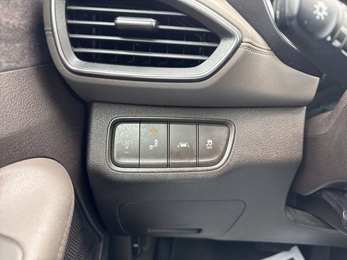 Used 2020 Hyundai Santa Fe SEL FWD image 19