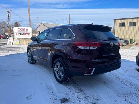 Used 2018 Toyota Highlander Limited Platinum AWD/4WD image 4