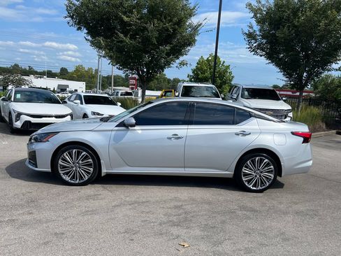 Certified 2024 Nissan Altima 2.5 SL AWD/4WD image 4