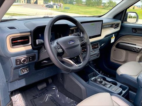 Used 2026 Ford Maverick Lariat AWD/4WD image 13