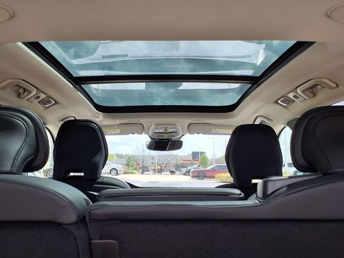 Certified 2023 Volvo XC60 B5 Ultimate w/ Climate Package FWD image 22