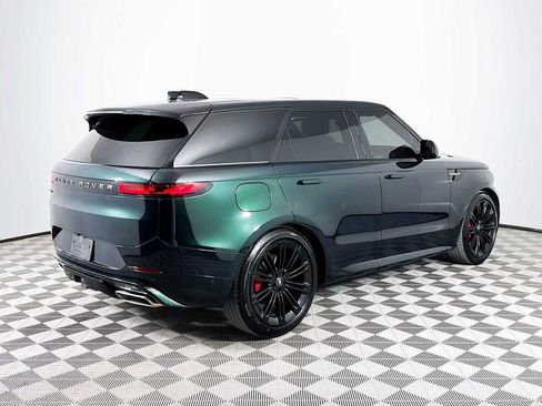 Used 2025 Land Rover Range Rover Sport Dynamic SE image 5