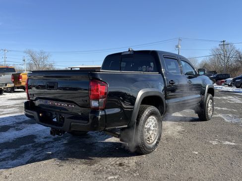 Used 2023 Toyota Tacoma 4x4 Double Cab image 6