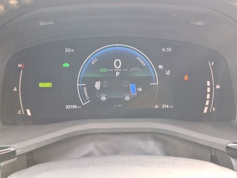 Used 2025 Toyota Camry SE w/ Convenience Package image 15