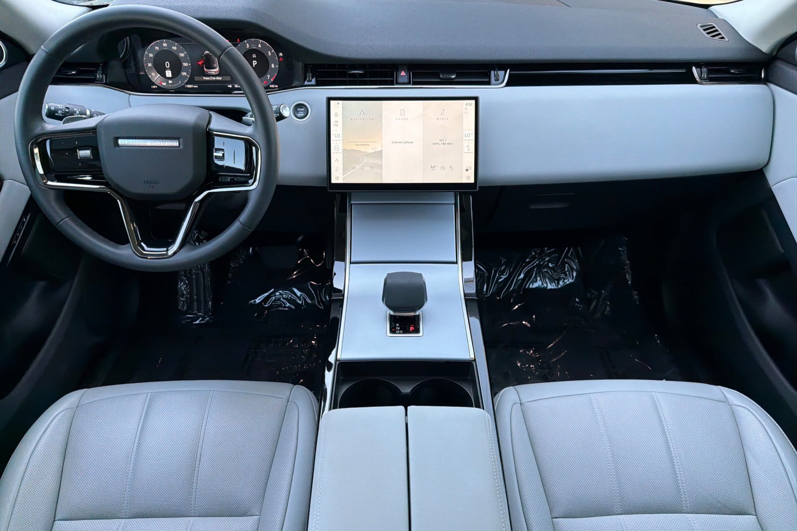 Used 2025 Land Rover Range Rover Evoque S AWD/4WD image 9