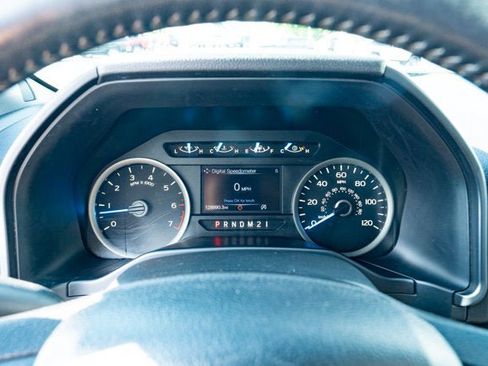 Used 2017 Ford F150 XLT w/ Equipment Group 302A Luxury AWD/4WD image 20