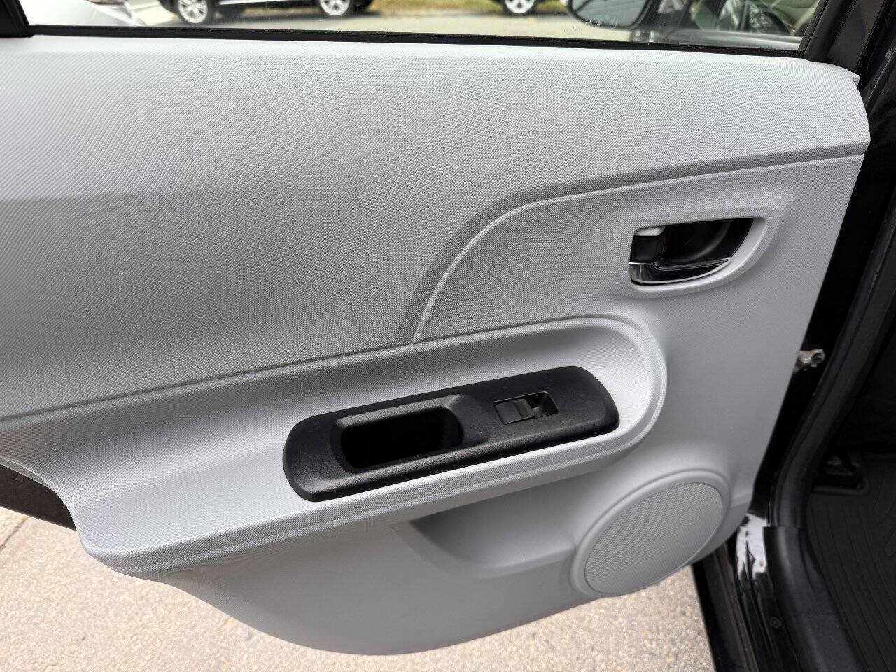 Used 2014 Toyota Prius C Two FWD image 16