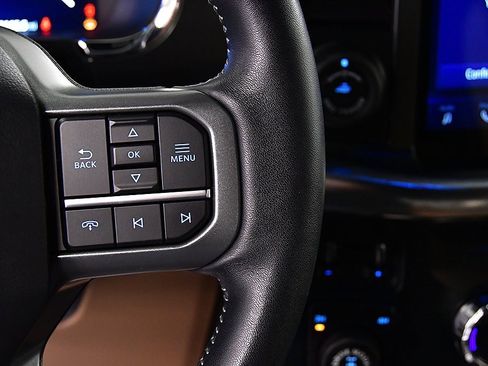 Used 2022 Ford F150 Lariat w/ Equipment Group 502A High image 25