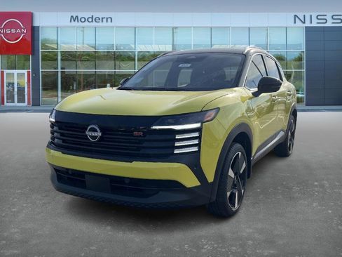 New 2026 Nissan Kicks SR image 1