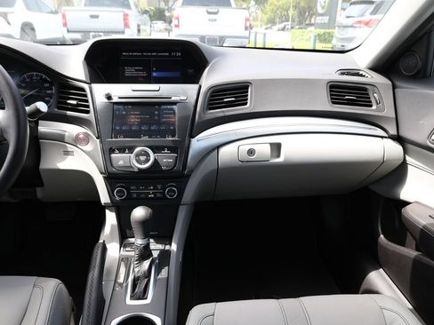 Used 2019 Acura ILX FWD image 24