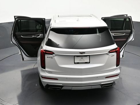 Certified 2024 Cadillac XT6 Premium Luxury AWD/4WD image 37