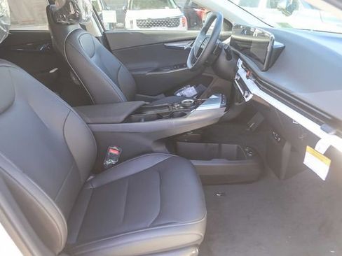 New 2025 Kia EV6 Wind image 19