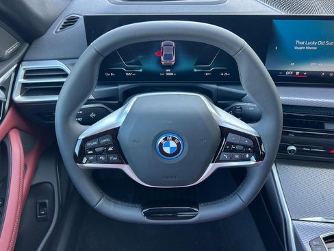 Used 2025 BMW i4 eDrive40 w/ Premium Package RWD image 26