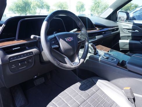 Used 2021 Cadillac Escalade Sport Platinum AWD/4WD image 10