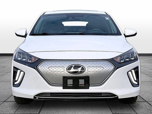 Used 2021 Hyundai Ioniq Limited image 3