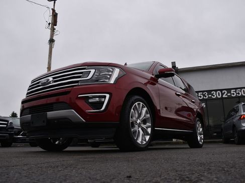 Used 2018 Ford Expedition Limited w/ Equipment Group 302A image 8