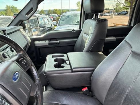 Used 2013 Ford F250 Lariat w/ Lariat Interior Pkg AWD/4WD image 8