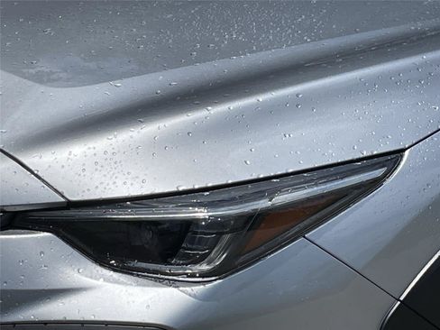 Certified 2025 Subaru Crosstrek 2.5i Limited AWD/4WD image 9