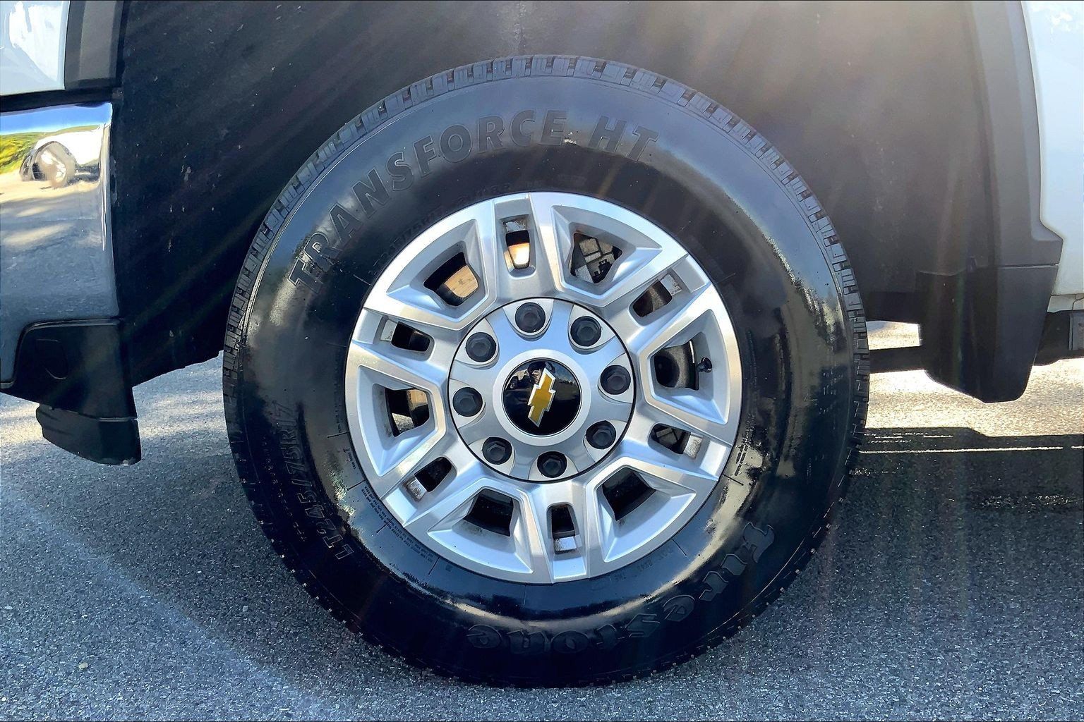Used 2023 Chevrolet Silverado 2500 LT w/ Convenience Package AWD/4WD image 10