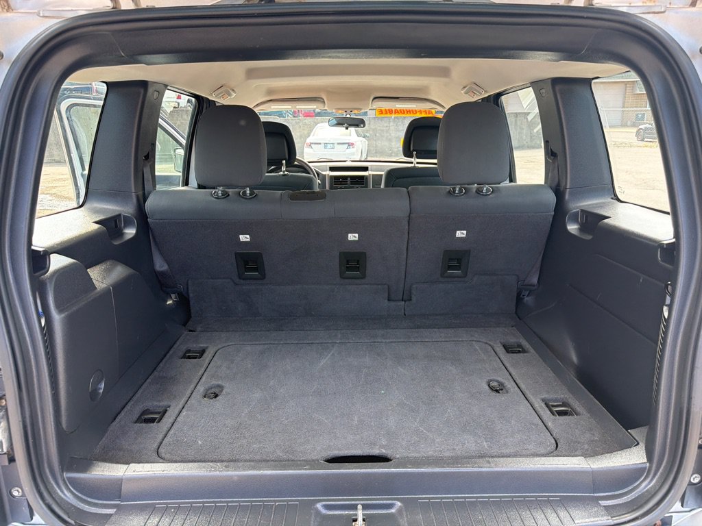 Used 2012 Jeep Liberty Sport AWD/4WD image 14
