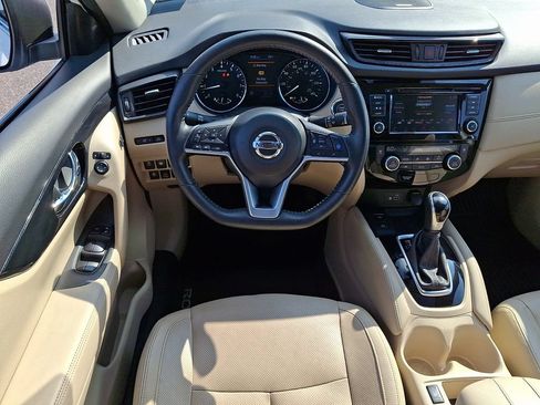Used 2020 Nissan Rogue SL w/ Premium Package AWD/4WD image 11