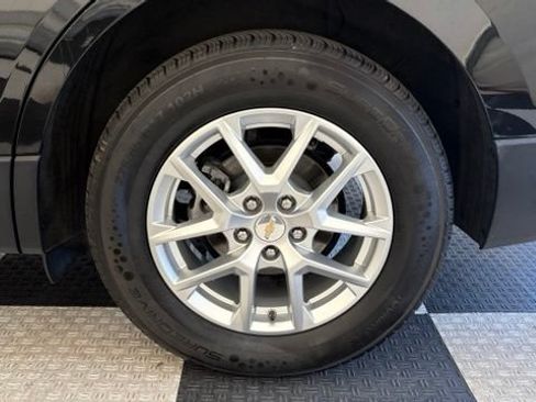 Used 2022 Chevrolet Equinox LT AWD/4WD image 11
