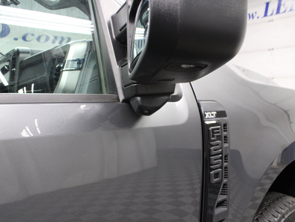 Used 2023 Ford F250 XLT w/ Black Appearance Package AWD/4WD image 61