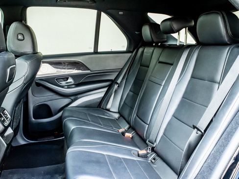 Used 2020 Mercedes-Benz GLE 350 4MATIC w/ AMG Line Exterior image 13