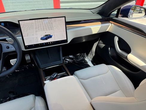 Used 2022 Tesla Model S AWD/4WD image 27