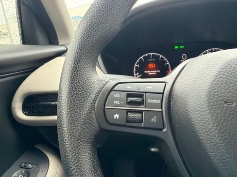 Used 2024 Honda HR-V LX image 18