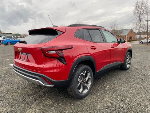 New 2026 Chevrolet Trax LT w/ LPO, Blackout Package image 3
