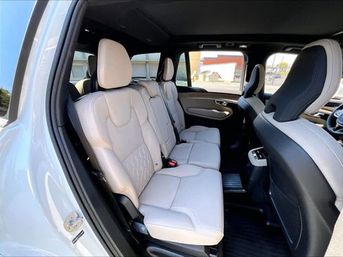 Used 2026 Volvo XC90 T8 Plus w/ Protection Package Premier AWD/4WD image 24