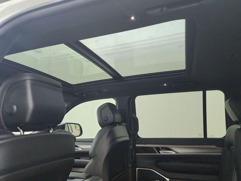 New 2026 Jeep Grand Wagoneer 4WD image 29
