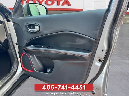 Used 2021 Jeep Compass Trailhawk AWD/4WD image 26