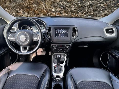 Used 2019 Jeep Compass Latitude w/ Popular Equipment Group image 13