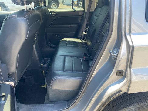 Used 2017 Jeep Patriot High Altitude AWD/4WD image 17