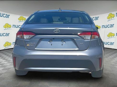 Used 2022 Toyota Corolla LE FWD image 5