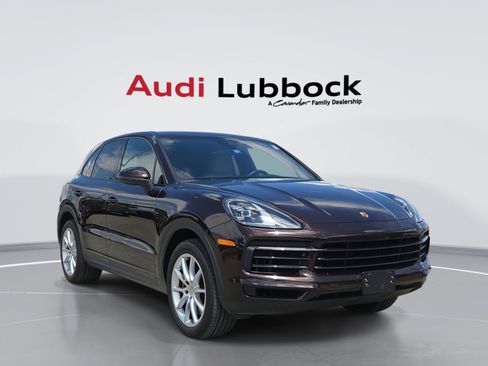 Used 2021 Porsche Cayenne AWD/4WD image 1