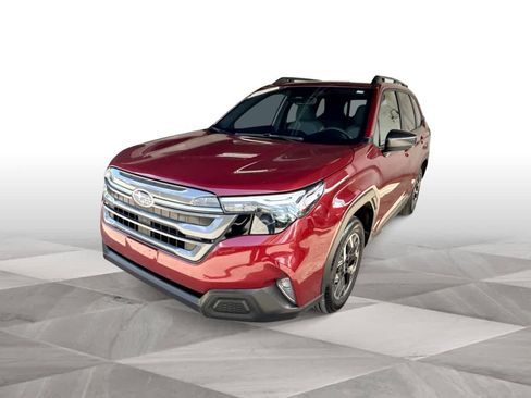 Used 2025 Subaru Forester Premium AWD/4WD image 4