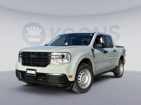 Used 2024 Ford Maverick XL image 1