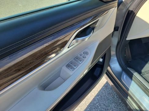 Used 2016 BMW 750i xDrive AWD/4WD image 14