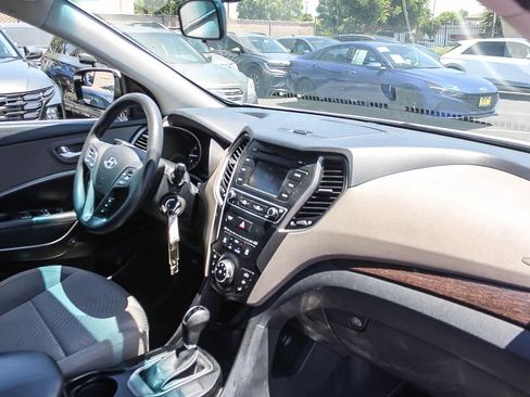 Used 2017 Hyundai Santa Fe Sport AWD/4WD image 21