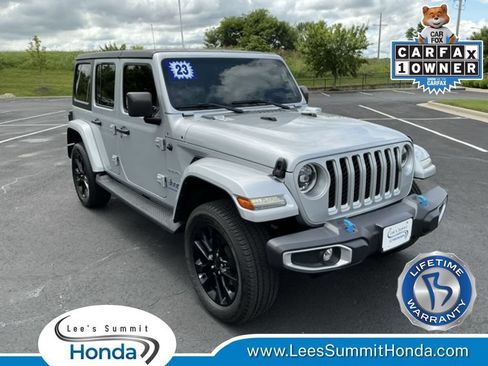 Used 2023 Jeep Wrangler Unlimited Sahara AWD/4WD image 1