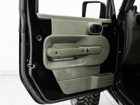 Used 2008 Jeep Wrangler Unlimited X image 32