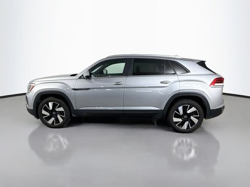 Used 2026 Volkswagen Atlas Cross Sport SE FWD image 6