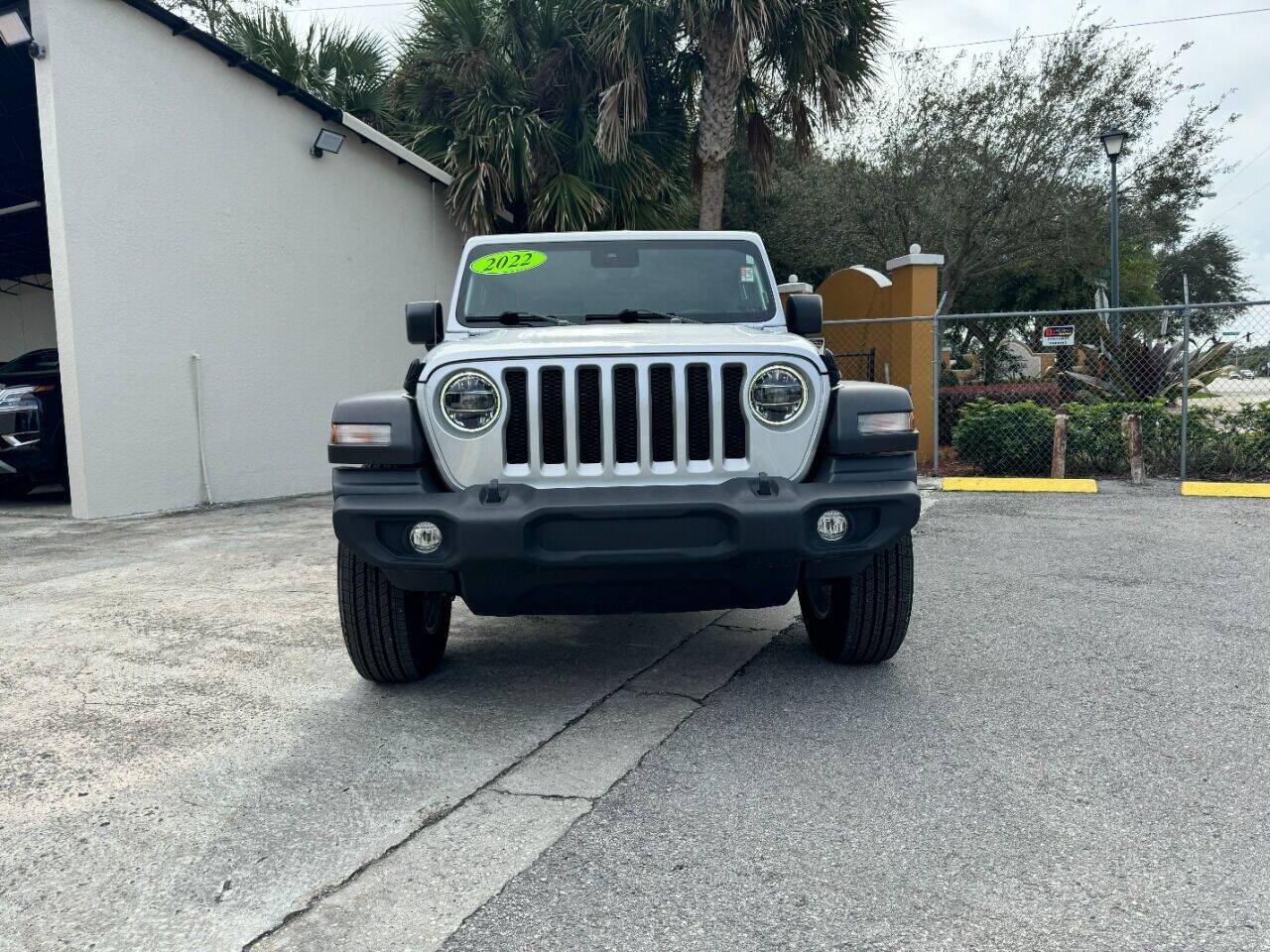 Used 2022 Jeep Wrangler Sport AWD/4WD image 2