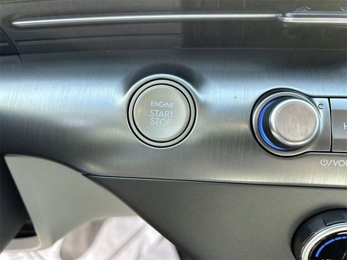 New 2026 Hyundai Kona SE image 27