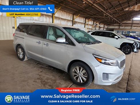 Used 2017 Kia Sedona LX image 5