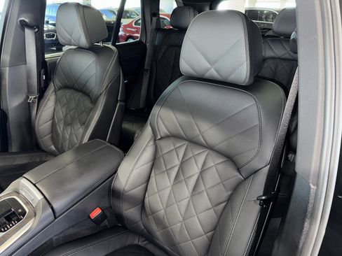 Certified 2025 BMW X5 sDrive40i w/ Climate Comfort Package image 33