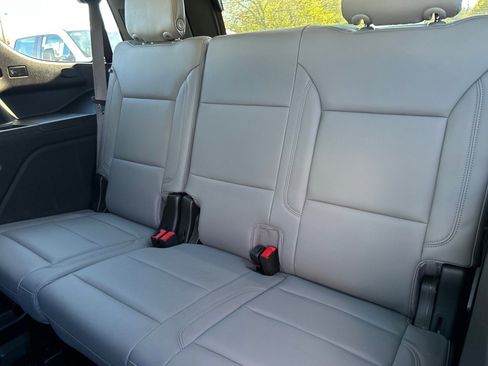 Used 2021 Chevrolet Tahoe LT w/ LT Signature Package image 13